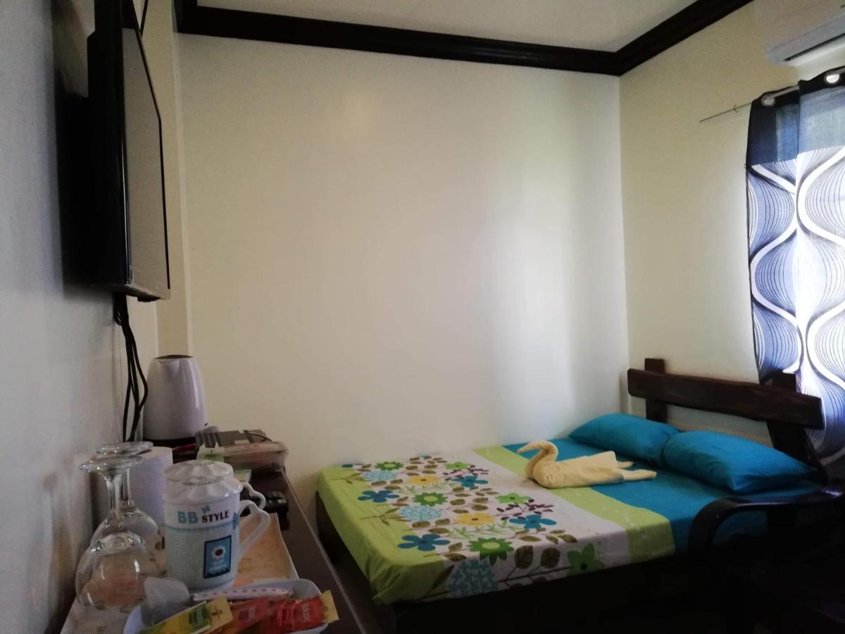 Balai Mariacaria Pension House Guindulman エクステリア 写真