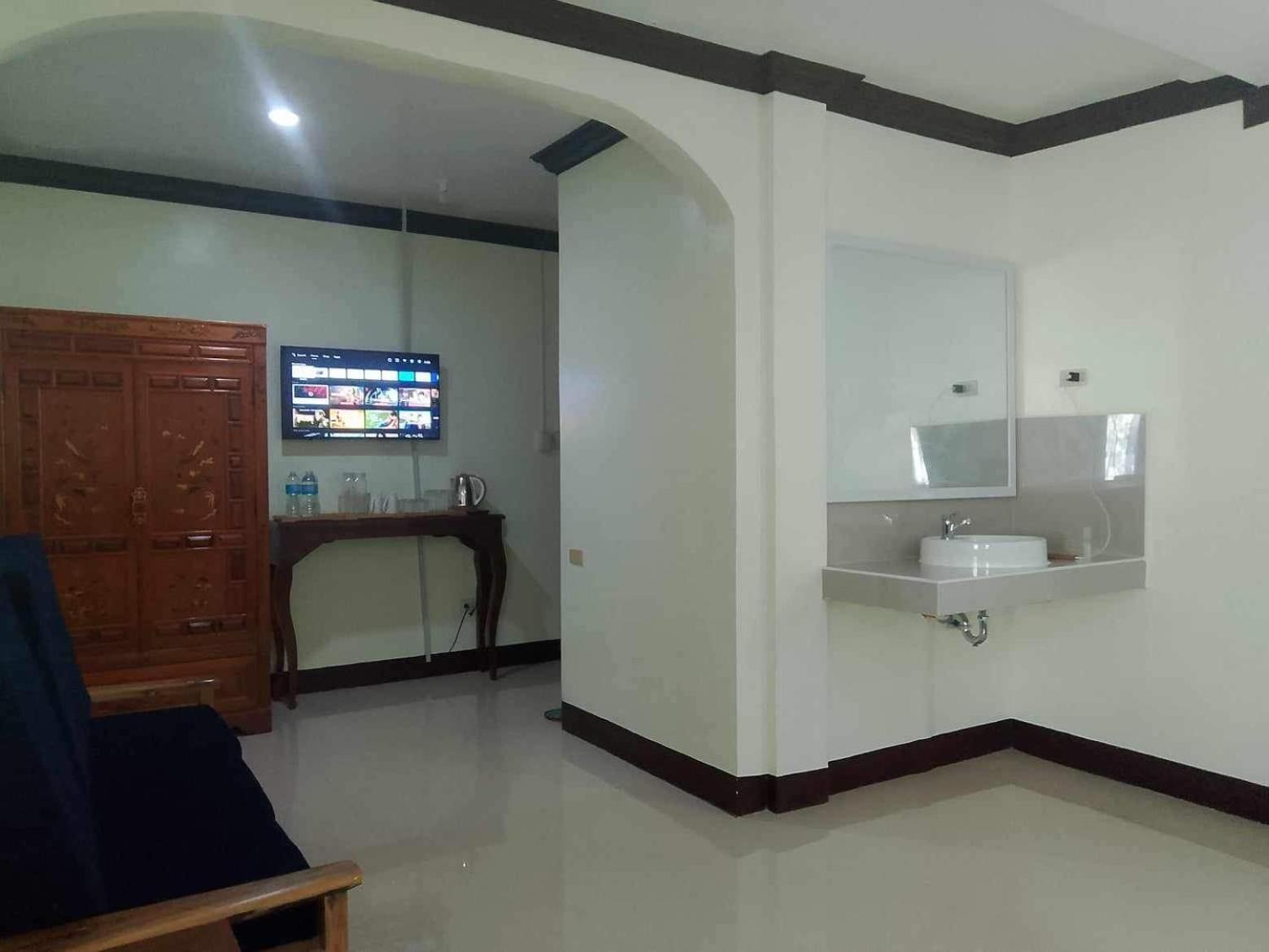 Balai Mariacaria Pension House Guindulman エクステリア 写真